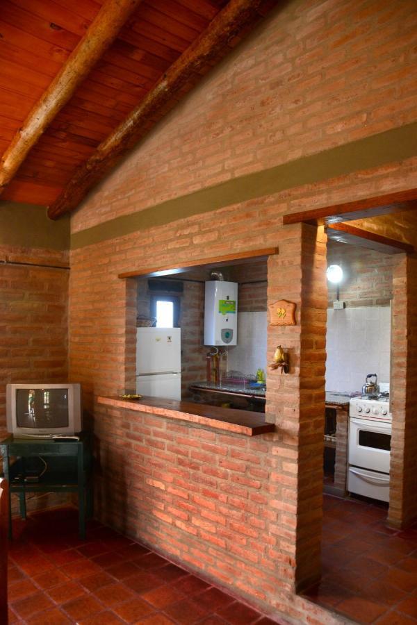 Chalet La Toma Complejo De Montaña - Y En